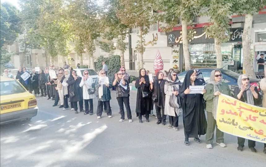 تجمع بازنشستگان کرمانشاه 

مقابل صندوق کشوری