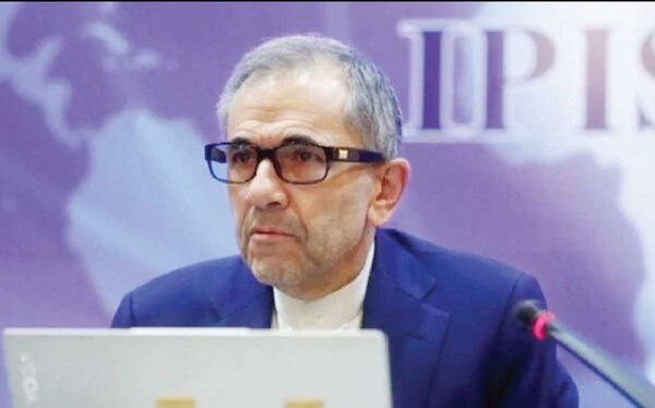 
پیام‌هایی بین ایران و آمریکا، از طریق میانجی‌ها در حال انتقال است