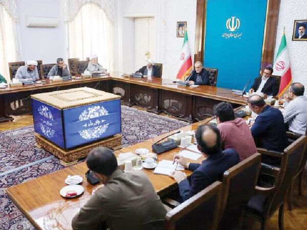 
برای حل مشکلات کشور باید از طرح‌های عملیاتی و فراجناحی استفاده کنیم