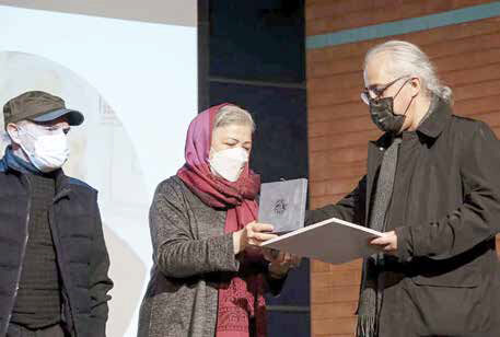 
«مانی» و «مانا» در آغوش هنرمندان نقاش
