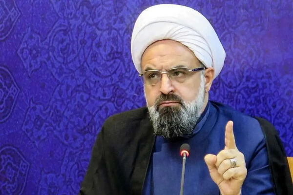 

۵۰۰ وکیل جهادی از آمران به معروف حمایت می‌کنند