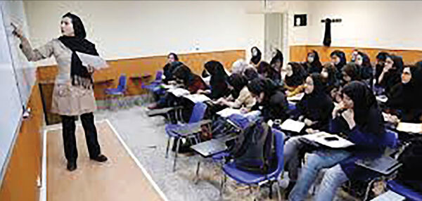 درمورد اخراج اساتید زن کمتر گفته می‌شود
