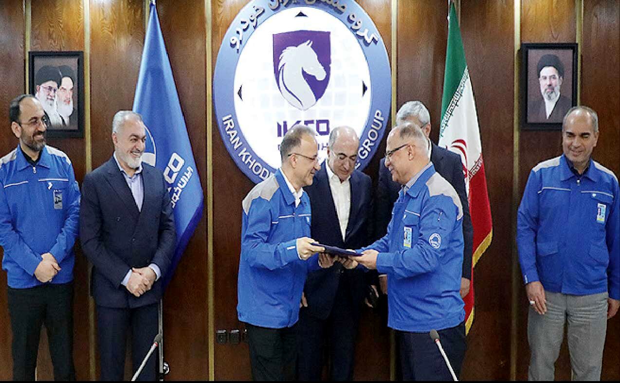 
چالش‌های مدیریت ایران‌خودرو در سال جاری افزایش می‌یابد