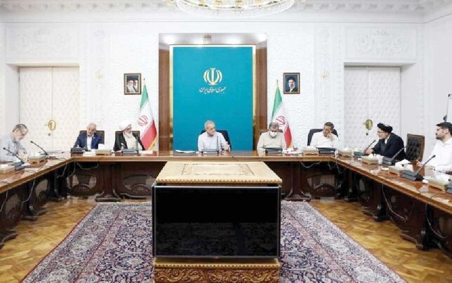 
انتقاد از عملکرد دولت در تئوری ساده است