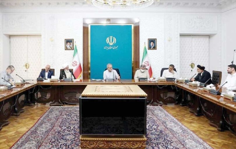 
انتقاد از عملکرد دولت در تئوری ساده است
