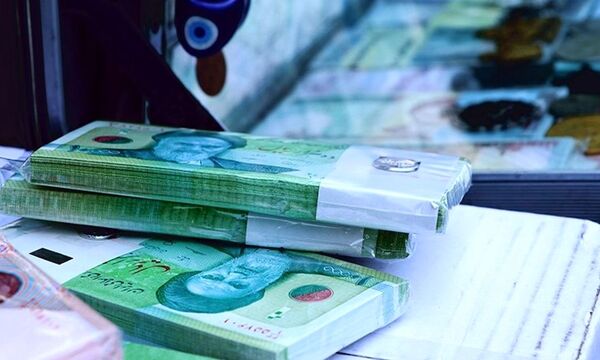 مزد حقوق‌بگیران دولت در سال آینده 20 درصد افزایش می‌یابد
