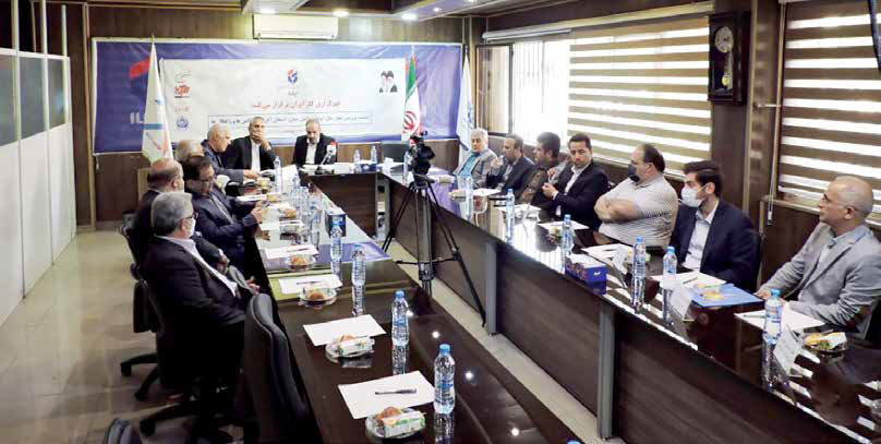  پس از 9 ماه هنوز وزیر پا در اتاق اصناف نگذاشته است
