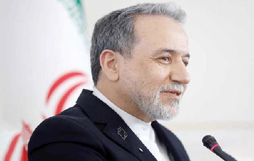 عراقچی: 
روزی چند بار با فرماندهان نیروهای مسلح در تماس هستیم