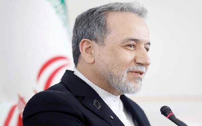عراقچی: 
روزی چند بار با فرماندهان نیروهای مسلح در تماس هستیم