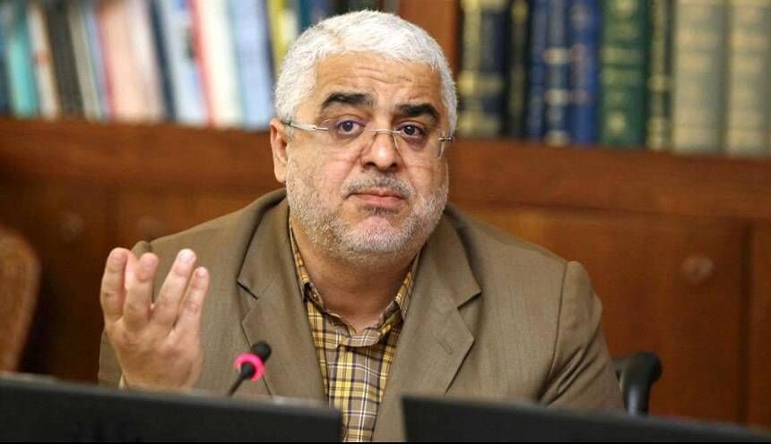 
رزومه برخی افراد، پیاده‌روی اربعین است
