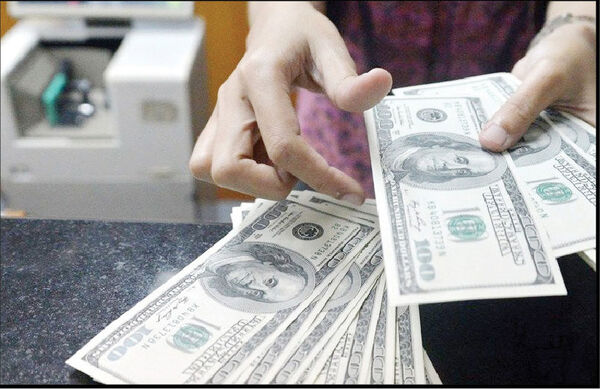 رشد صادرات را باور کنیم یا کمبود ارز را؟