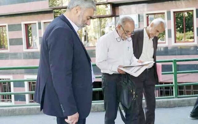 بازنشستگان: فقط زیست آبرومندانه می‌خواهیم