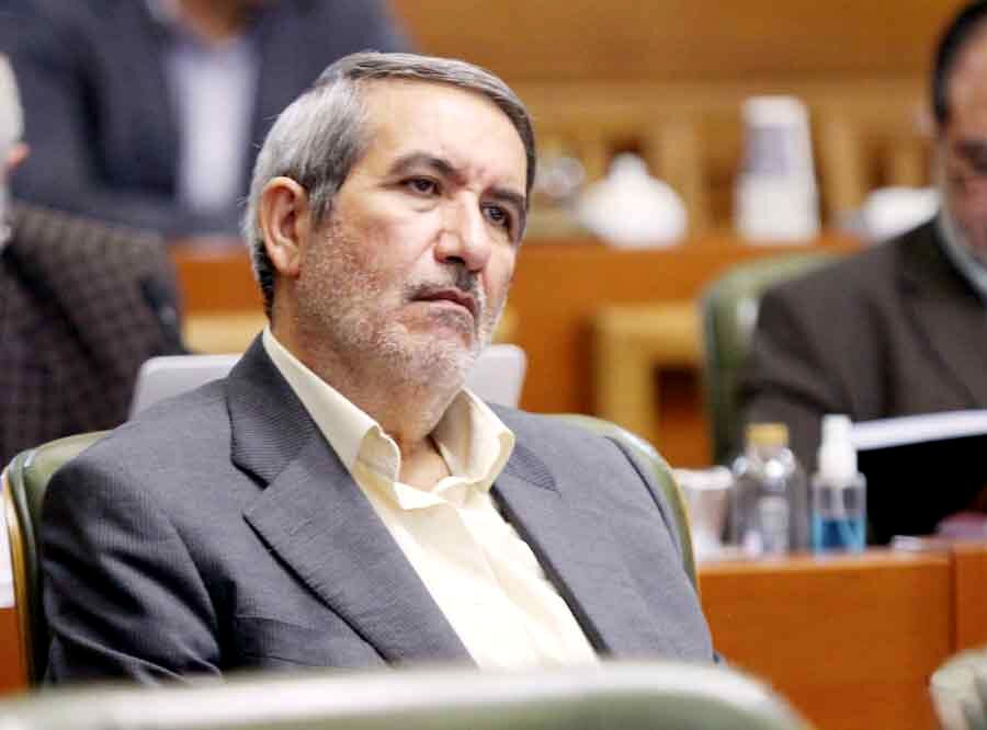 
پیمانکاران شهرداری جای خالی اتباع را با نیروی کار ایرانی پر کنند 