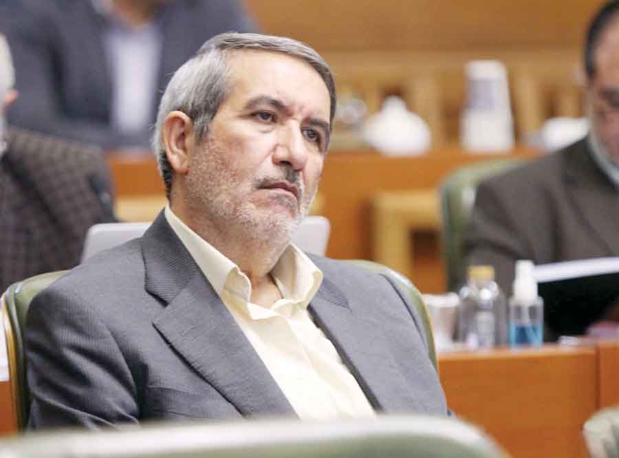 
پیمانکاران شهرداری جای خالی اتباع را با نیروی کار ایرانی پر کنند 