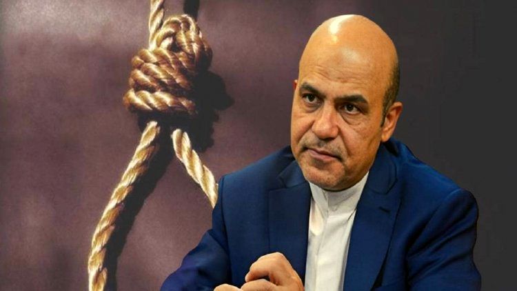 

«علیرضا اکبری» هیچ‌گاه

معاون وزیر دفاع نبوده است