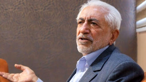 هر جا قدرت سیاسی باشد غیبگوها دکان باز می‌کنند