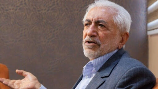 هر جا قدرت سیاسی باشد غیبگوها دکان باز می‌کنند