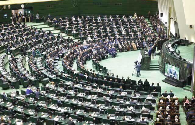 و ناگهان، مجلس در سودای بمب اتم!