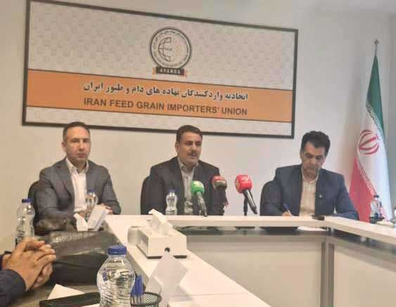 نظر فعالان صنفی درباره واردات نهاده‌های آمریکایی چیست؟