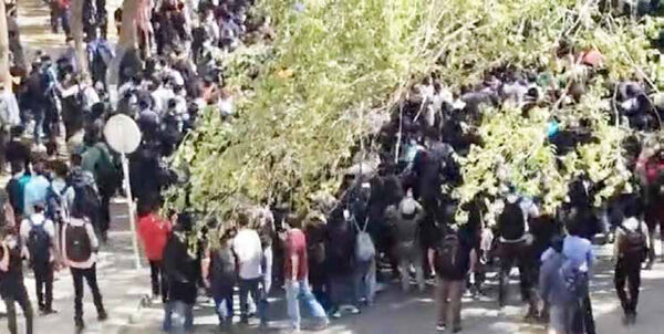 
ضرورت ایجاد بستر قانونی‌اعتراضات