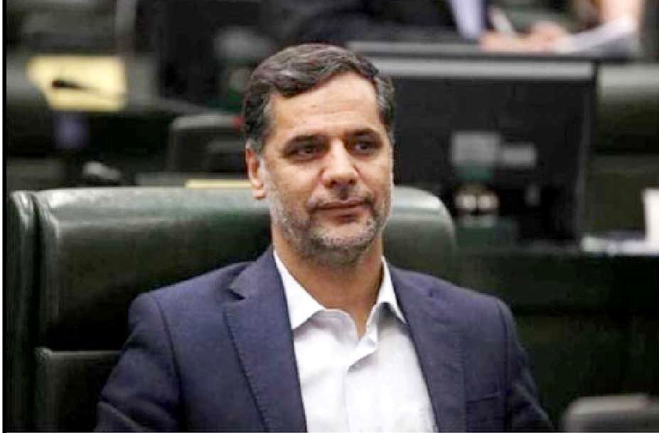 
با اقدامات اقتصادی هم دیده می‌شوید؛ نیازی به موضع‌گیری‌های داغ سیاسی نیست