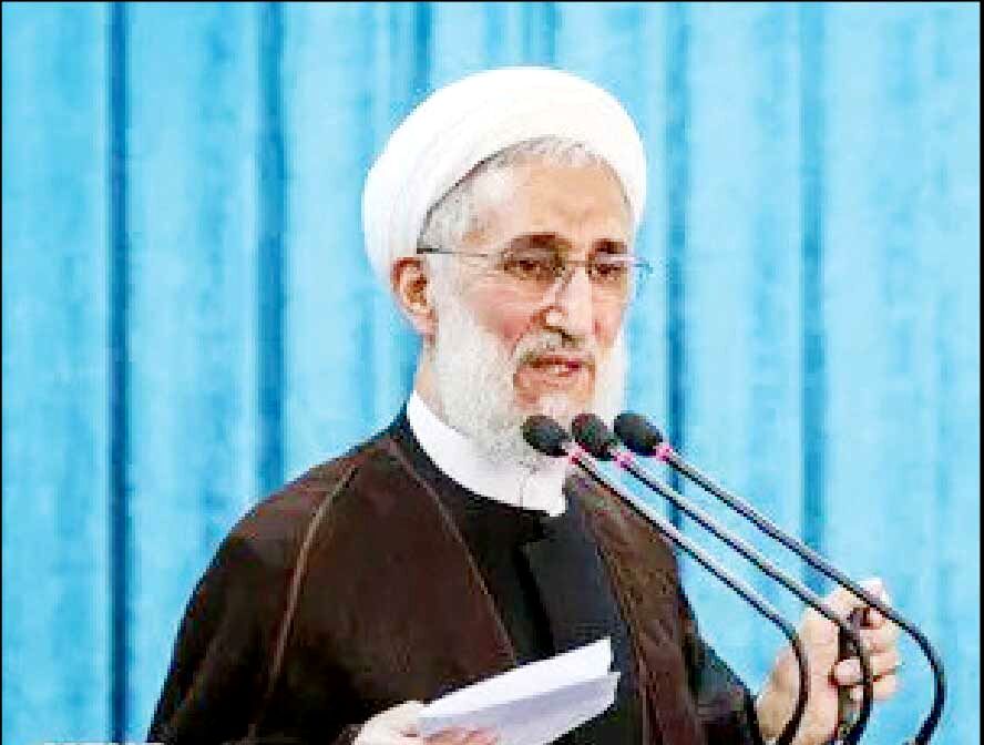  رئیسی بعد از جنجال باغ ازگل مرا نوازش می‌کرد، 
می ترسید ضربه خورده باشم