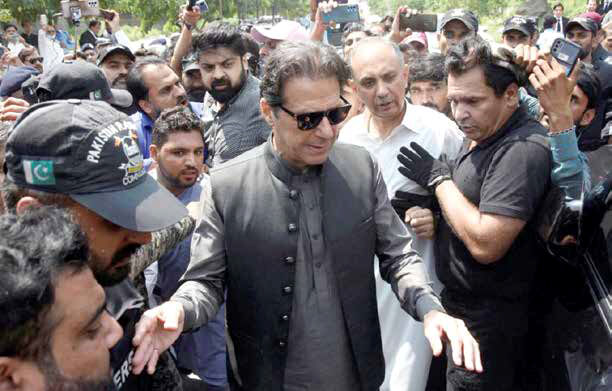 
عمران‌خان، دو هفته رهایی و سپس ابهام!