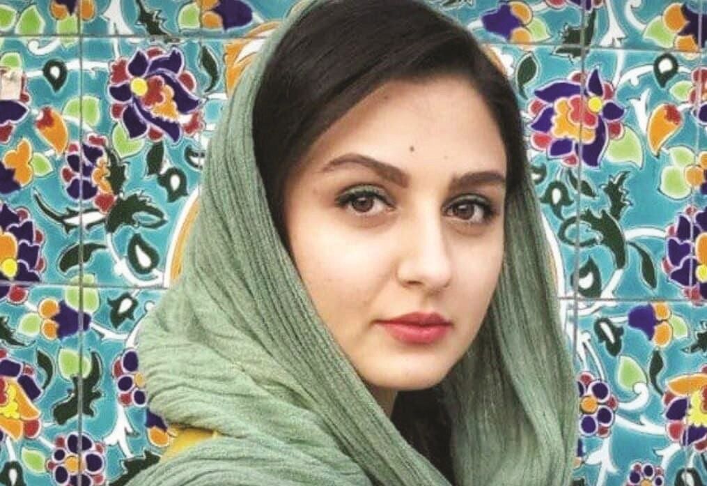 


مرگ مشکوک آیدا رستمی ما را در اندوهی عظیم فروبرد