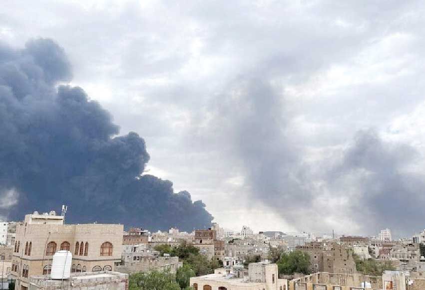 

عربستان فرودگاه صنعا را بمباران کرد
