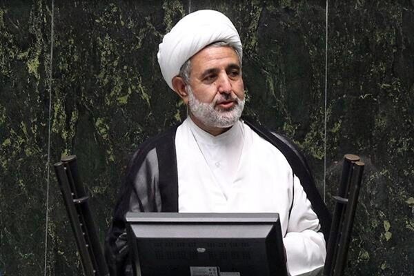 
ذوالنوری: دولت روی تردمیل می‌دود
