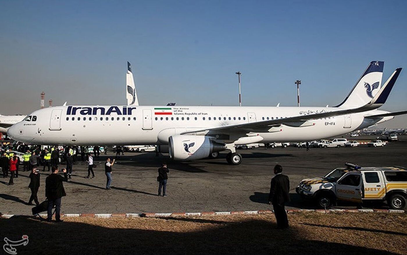 ساخت ۸ فروند هواپیمای مسافربری به نیت امام‌رضا