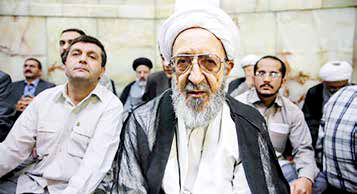با ۹ متر عمامه گفتند مسلمان نیستی!