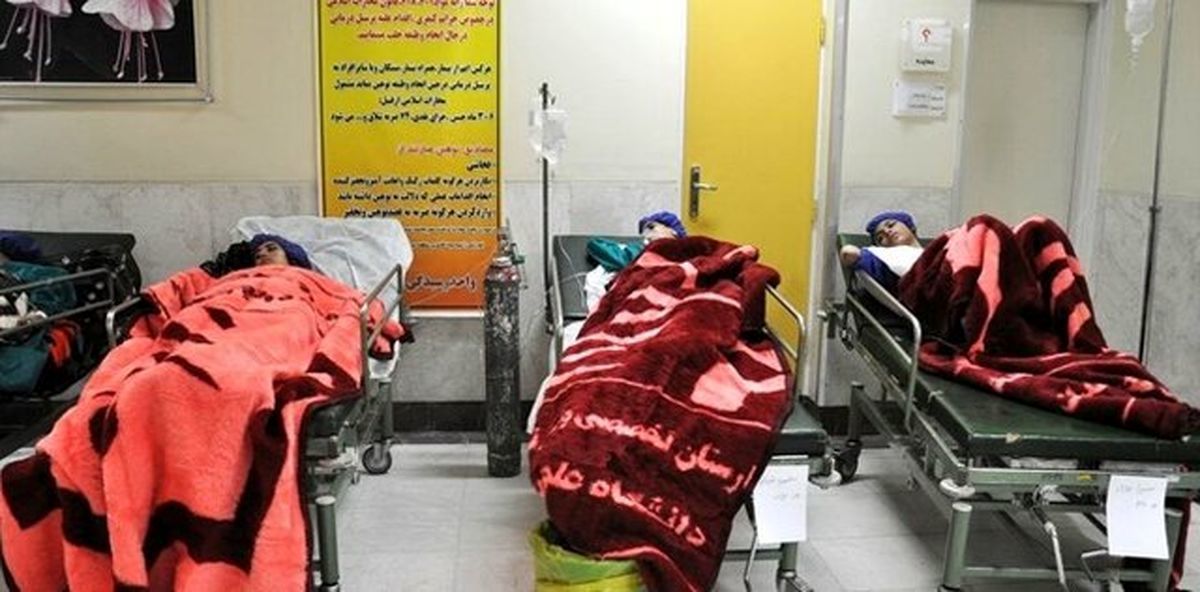 ادامه مسمومیت‌های «سریالی»


در دبیرستان‌های قم