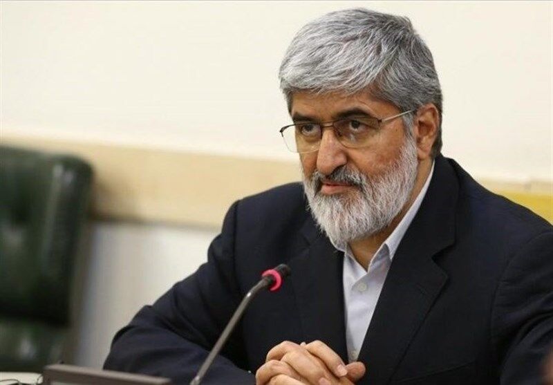 روی کاندیداتوری لاریجانی تفاهم کنید، چاره‌ای ندارید