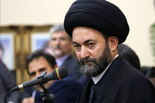 چرا از الزامی نبودن حجاب می‌گویید؟
