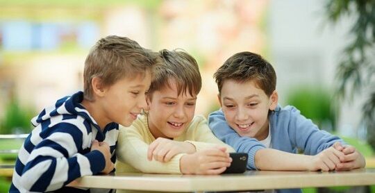 شهروندی دیجیتال و اهمیت آموزش به کودکان
