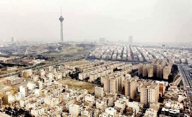 سرمایه‌های کشور به سنگ و گچ تبدیل شده است!