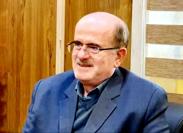 قانون زیاد و با عجله تصویب می‌کنیم