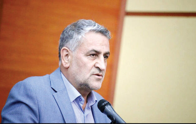خانی: دولت در موضوع همسان‌سازی حقوق‌ها به مجلس کمک کند