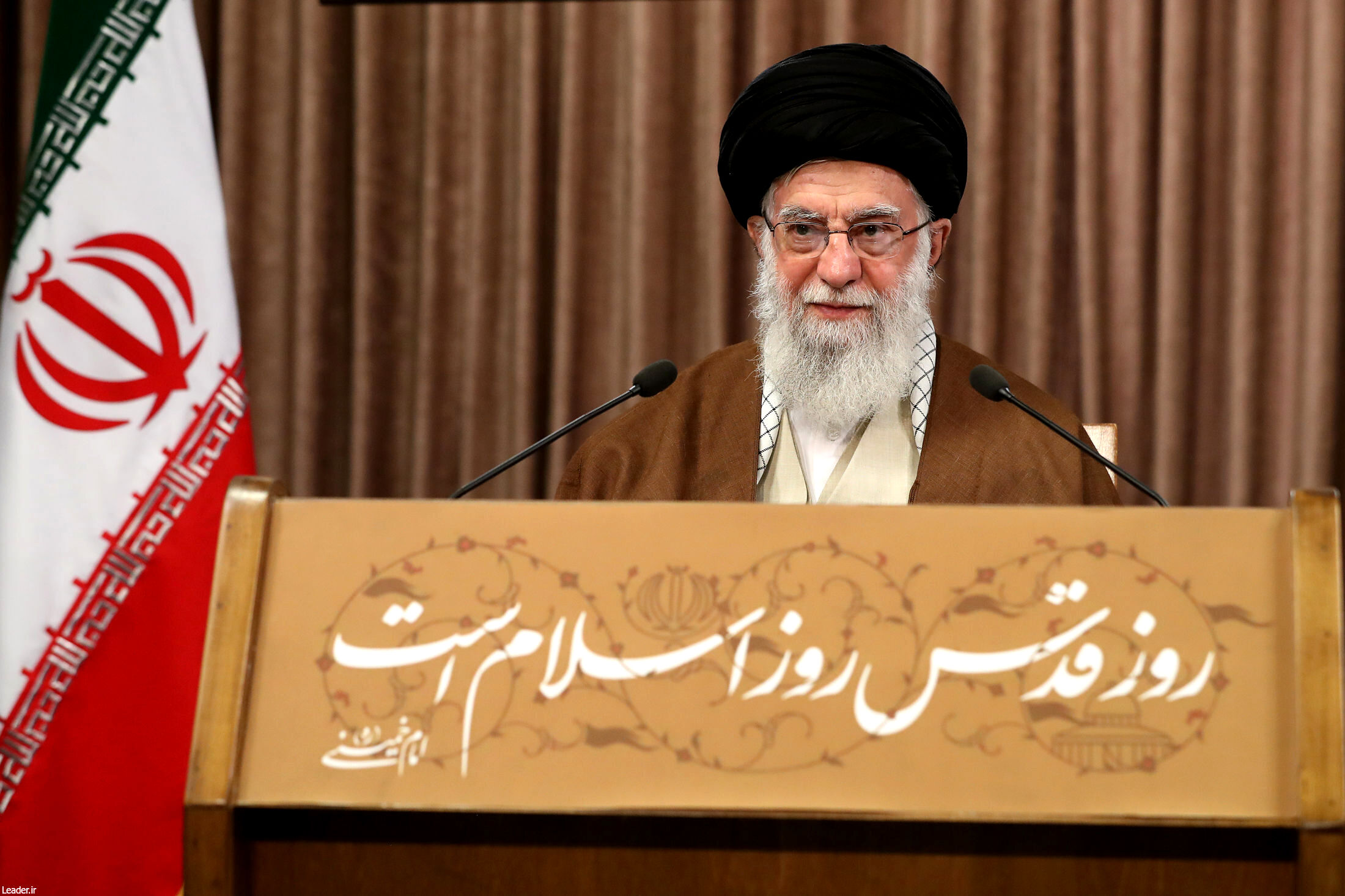 
نظام سیاسی فلسطین باید با همه‌پرسی تعیین شود
