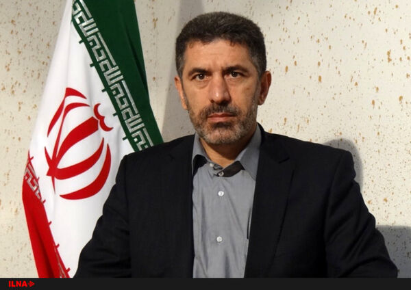 
تعدادی از وزرای دولت مشغول فامیل‌بازی هستند
