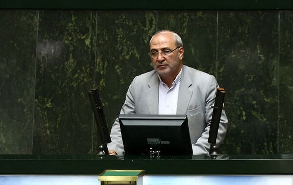  خاندوزی و فرزین توضیحات قانع‌کننده ندهند، باید برکنار شوند!