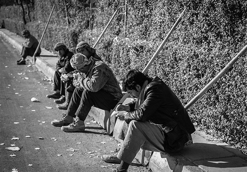 
کارگران نباید نگران از دست دادن شغل خود باشند