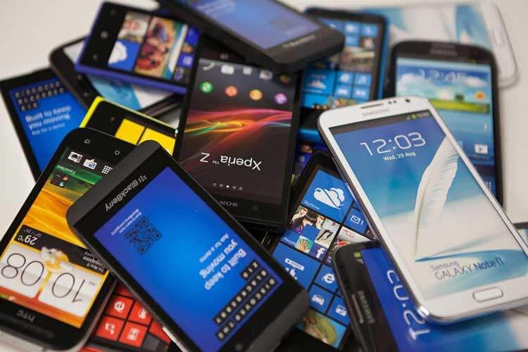 امسال ۵ میلیارد تلفن همراه دور ریخته می‌شود