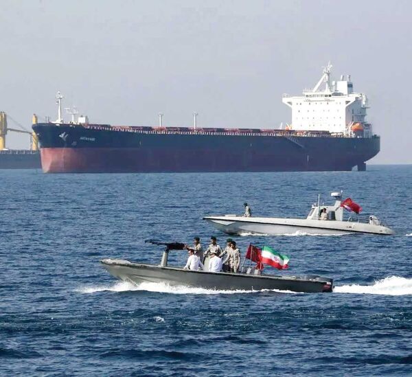

عوارض تنگه هرمز باید معقول و بر اساس حقوق بین‌الملل باشد
