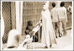 انقلاب به روایت مردم، منهای سیاست 