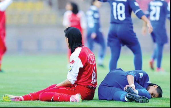 
کمدی سیاه «ورود آقایان ممنوع»