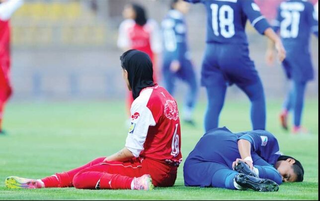 
کمدی سیاه «ورود آقایان ممنوع»