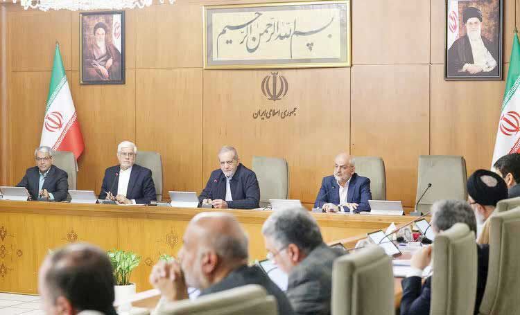 دولت در حوزه شایسته‌سالاری کوتاه آمده است