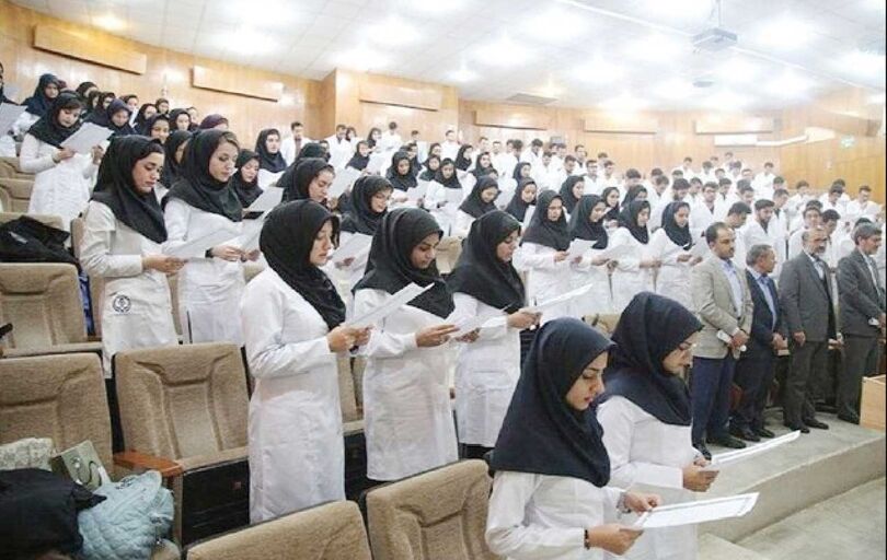 
الزام وزارت بهداشت به ورود انبوهی از داوطلبان پزشکی به دانشگاه‌ها